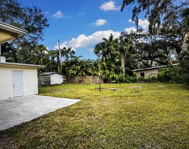 515 Cypress Road - Photo Thumbnail 2