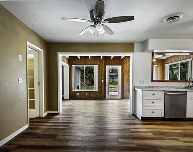 515 Cypress Road - Photo Thumbnail 5
