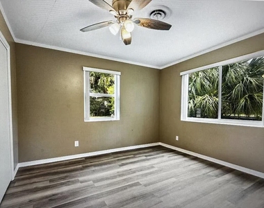 515 Cypress Road - Photo Thumbnail 12