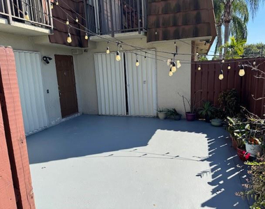 1210 Sw 118th Terrace - Photo Thumbnail 2