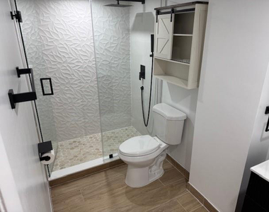 1210 Sw 118th Terrace - Photo Thumbnail 5