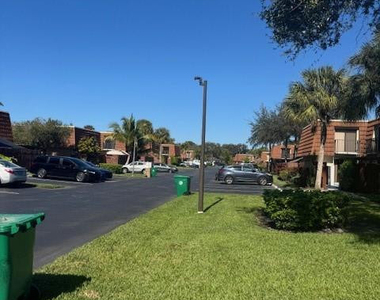1210 Sw 118th Terrace - Photo Thumbnail 1