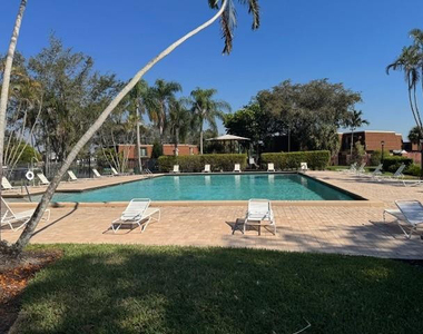 1210 Sw 118th Terrace - Photo Thumbnail 21