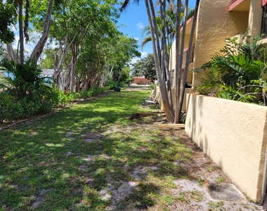 791 Se 1st Way - Photo Thumbnail 6