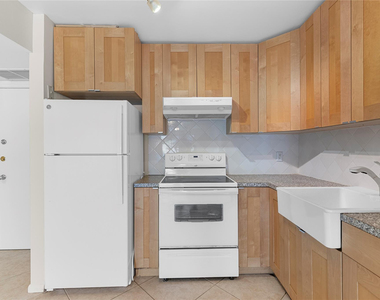 101 E Mcnab Road - Photo Thumbnail 6
