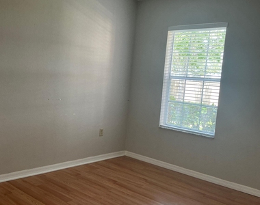 168 Sw Peacock Boulevard - Photo Thumbnail 7