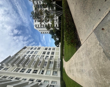 2600 N Flagler Drive - Photo Thumbnail 4