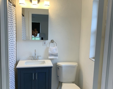 1436 Ne 2nd Avenue - Photo Thumbnail 13