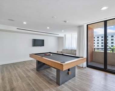 100 N Federal Highway - Photo Thumbnail 54