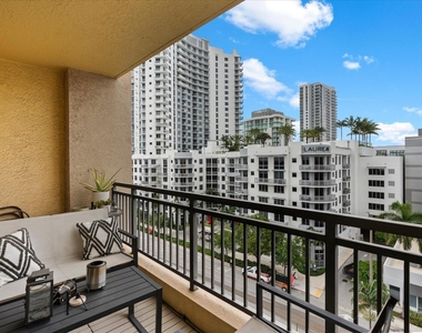 100 N Federal Highway - Photo Thumbnail 18