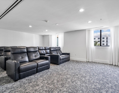 100 N Federal Highway - Photo Thumbnail 40