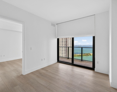 501 Ne 31 Street - Photo Thumbnail 17