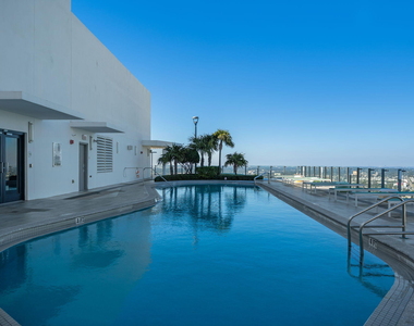 501 Ne 31 Street - Photo Thumbnail 38