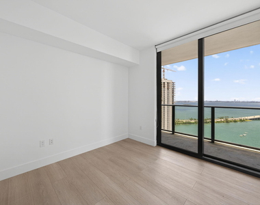 501 Ne 31 Street - Photo Thumbnail 23