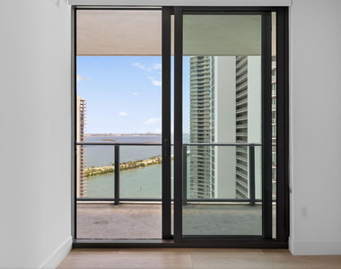 501 Ne 31 Street - Photo Thumbnail 18