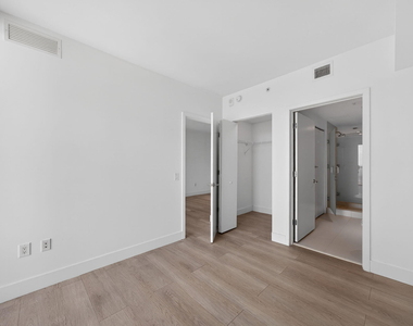 501 Ne 31 Street - Photo Thumbnail 26