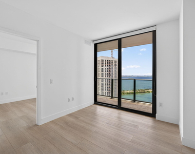 501 Ne 31 Street - Photo Thumbnail 16