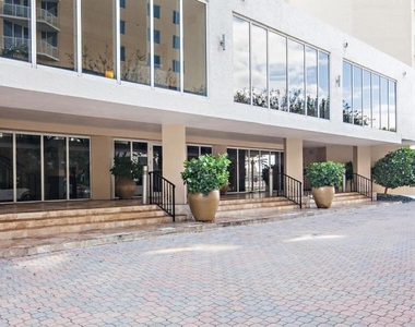 1617 N Flagler Drive - Photo Thumbnail 1