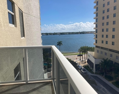 1617 N Flagler Drive - Photo Thumbnail 5