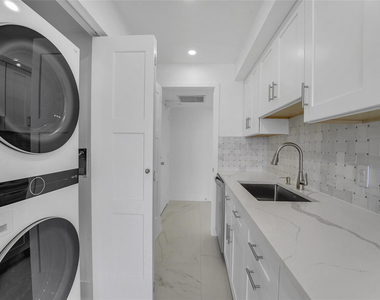 3900 Galt Ocean Drive - Photo Thumbnail 13