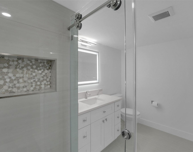 3900 Galt Ocean Drive - Photo Thumbnail 32
