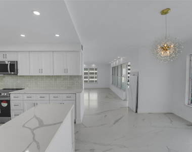 3900 Galt Ocean Drive - Photo Thumbnail 18