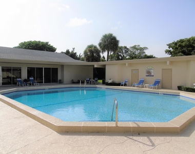 309 Circle Drive S - Photo Thumbnail 26