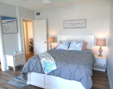 309 Circle Drive S - Photo Thumbnail 15