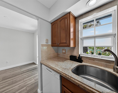 2708 Ne 14th Street Causeway - Photo Thumbnail 16