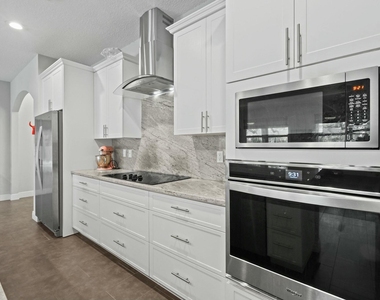 3214 Sw Constellation Road - Photo Thumbnail 17