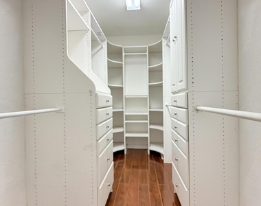 2789 S Evergreen Circle - Photo Thumbnail 14