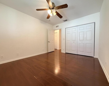 2789 S Evergreen Circle - Photo Thumbnail 16