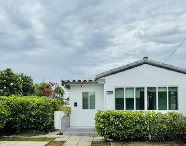 1830 Garfield Street - Photo Thumbnail 12