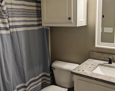 3400 Lyric Street - Photo Thumbnail 12