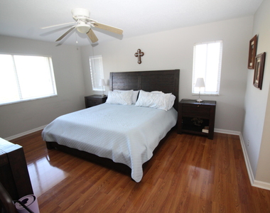 1396 Banyan Way - Photo Thumbnail 9