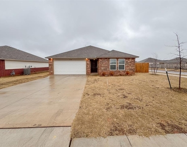 1109 S Appaloosa Lane - Photo Thumbnail 2