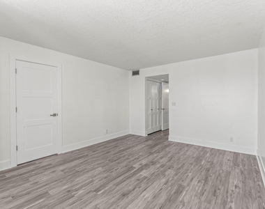 412 Southwind Drive - Photo Thumbnail 26