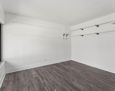 412 Southwind Drive - Photo Thumbnail 29