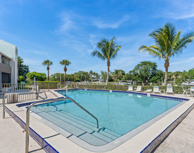 412 Southwind Drive - Photo Thumbnail 5