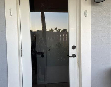 4564 El Mar Drive - Photo Thumbnail 4
