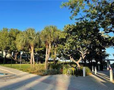 4564 El Mar Drive - Photo Thumbnail 20