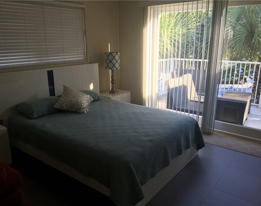 4564 El Mar Drive - Photo Thumbnail 7