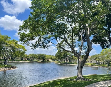 640 Cypress Club Way - Photo Thumbnail 19