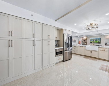 176 Helios Drive - Photo Thumbnail 21