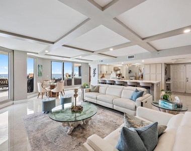 176 Helios Drive - Photo Thumbnail 11