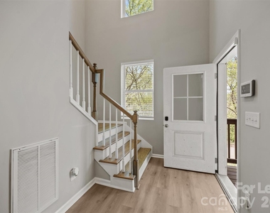 3130 Celia Avenue - Photo Thumbnail 11