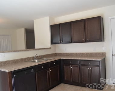 4511 Trunk Bay Drive - Photo Thumbnail 4