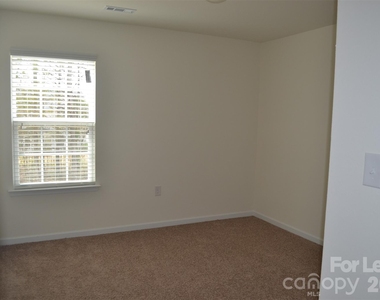 4511 Trunk Bay Drive - Photo Thumbnail 6