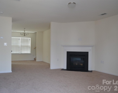 4511 Trunk Bay Drive - Photo Thumbnail 2