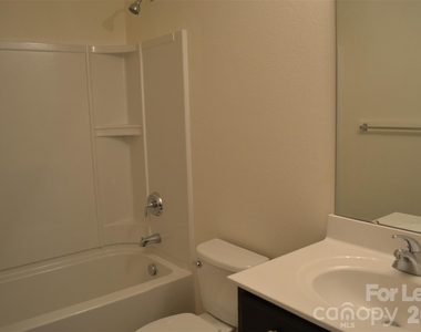 4511 Trunk Bay Drive - Photo Thumbnail 9